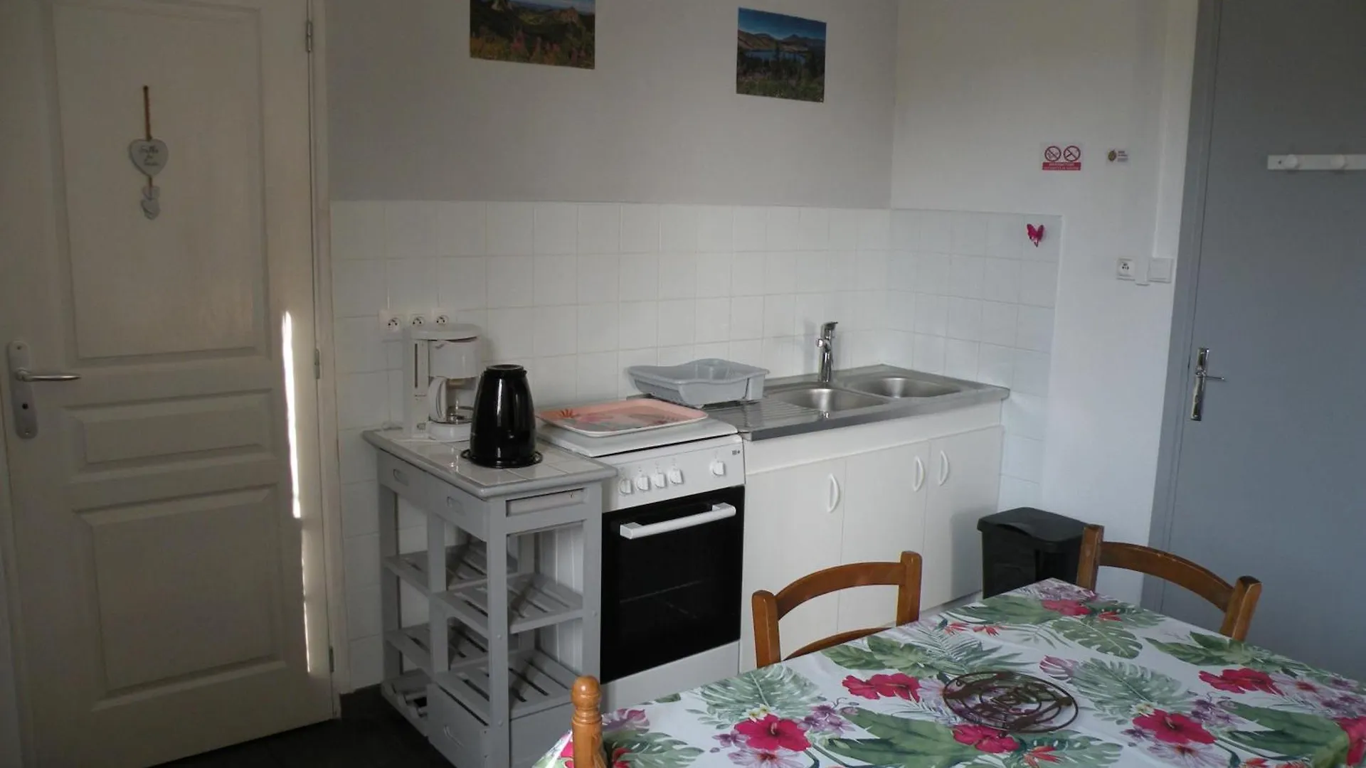 Rose, 4 Pers. Villa Saint Antoine, Orcival, Sancy France